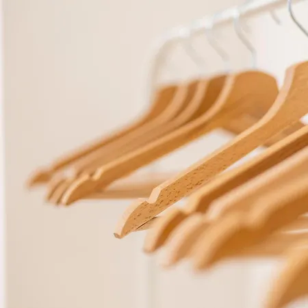 Apartment Luxurious 4bedrm 3bathrm W/ Balcony