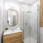 Apartamento Luxurious 4bedrm 3bathrm W/ Balcony Budapest