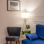 Luxurious 4bedrm 3bathrm W/ Balcony *