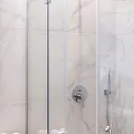 Luxurious 4bedrm 3bathrm W/ Balcony Apartamento *