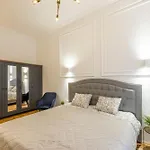 Luxurious 4bedrm 3bathrm W/ Balcony *